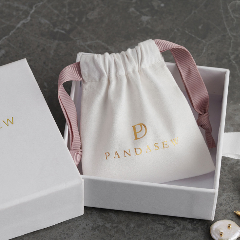 Higher-Quality-Flannel-Gift-Bags-5x7cm-7x9cm-11x14cm-15x20cm-6x8in-Makeup-Perfume-Pouches-Custom-Logo-Jewelry-2.jpg